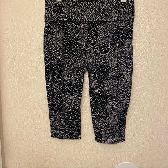 Fabletics high Hamilton Sweatpant Foldover Constellation Print Cropped Jogger-M - Picture 9 of 10